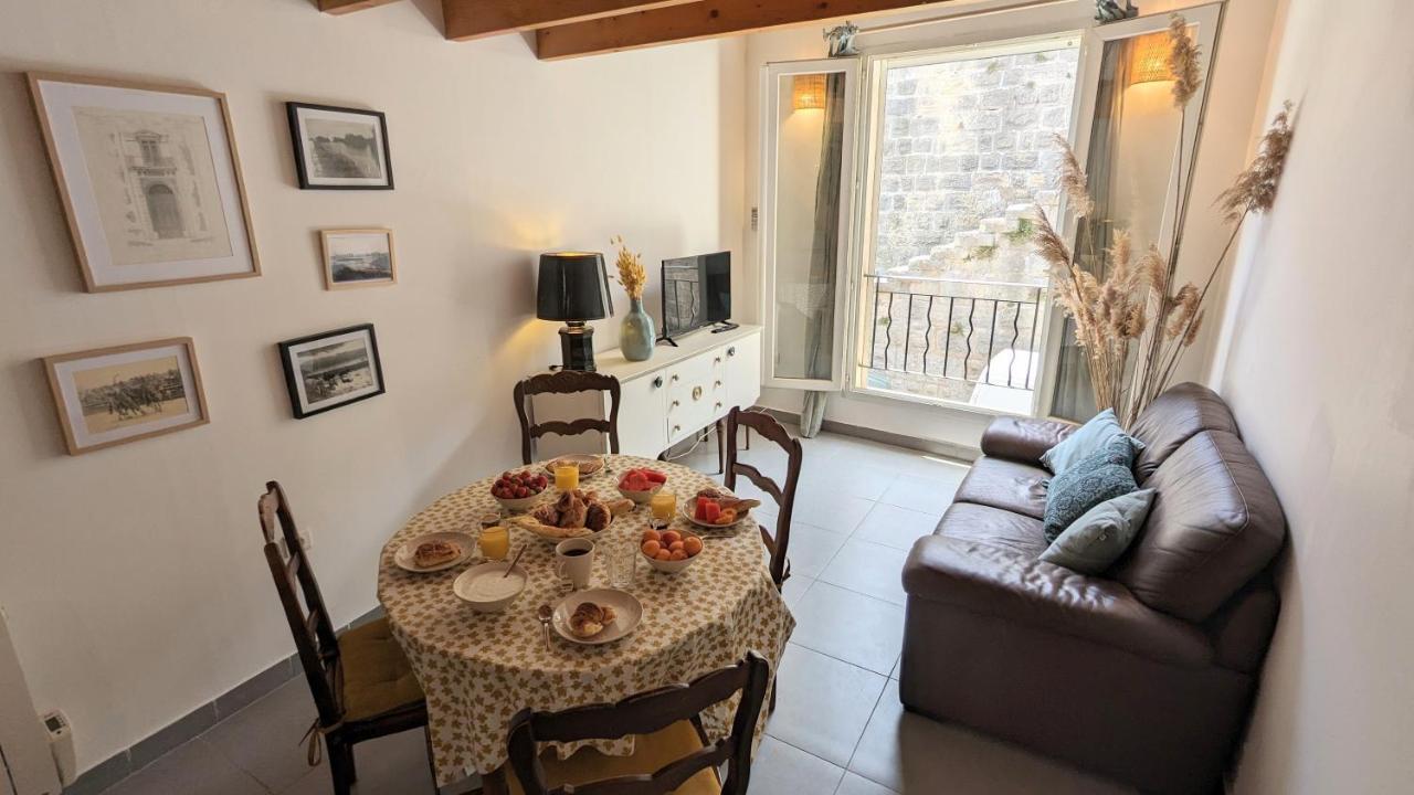 Maison De Village Avec Garage Aigues-Mortes Dış mekan fotoğraf